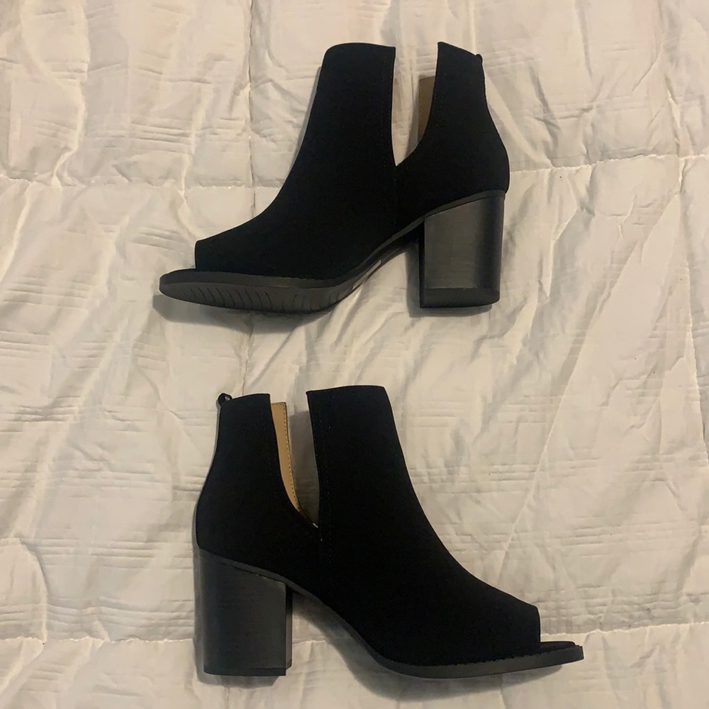 New | Marcorepublic | black suede peep toe booties
